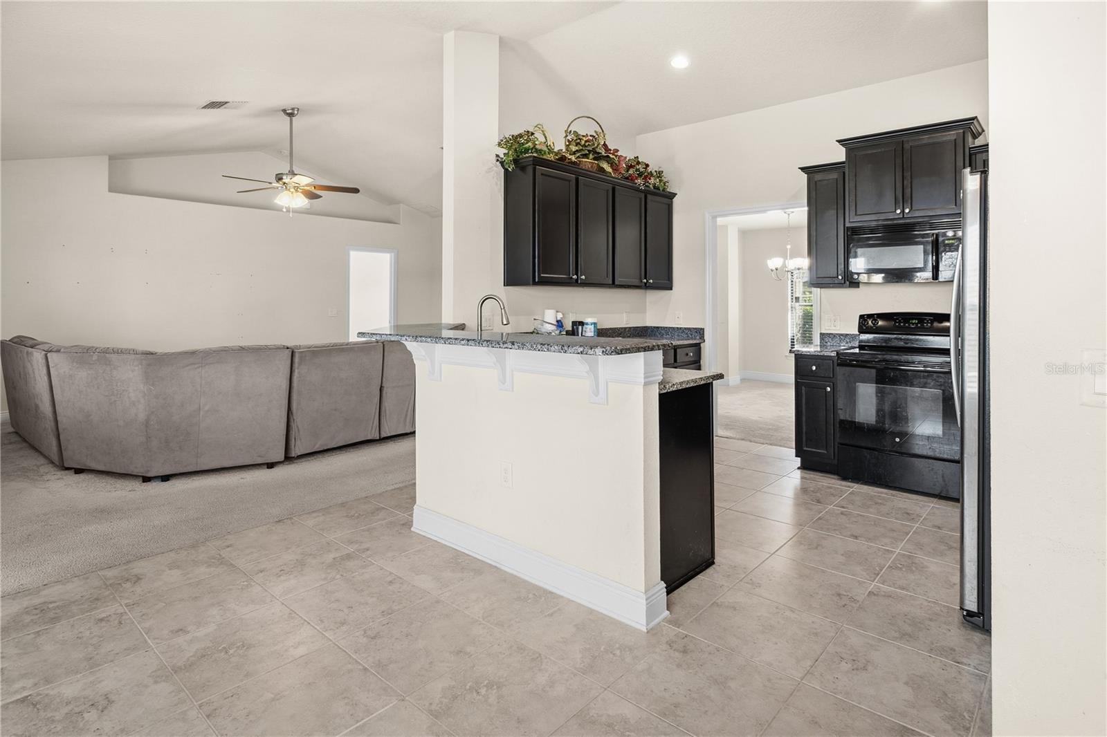 WOODS OF MOCCASIN WALLOW PH I - Residential Lease