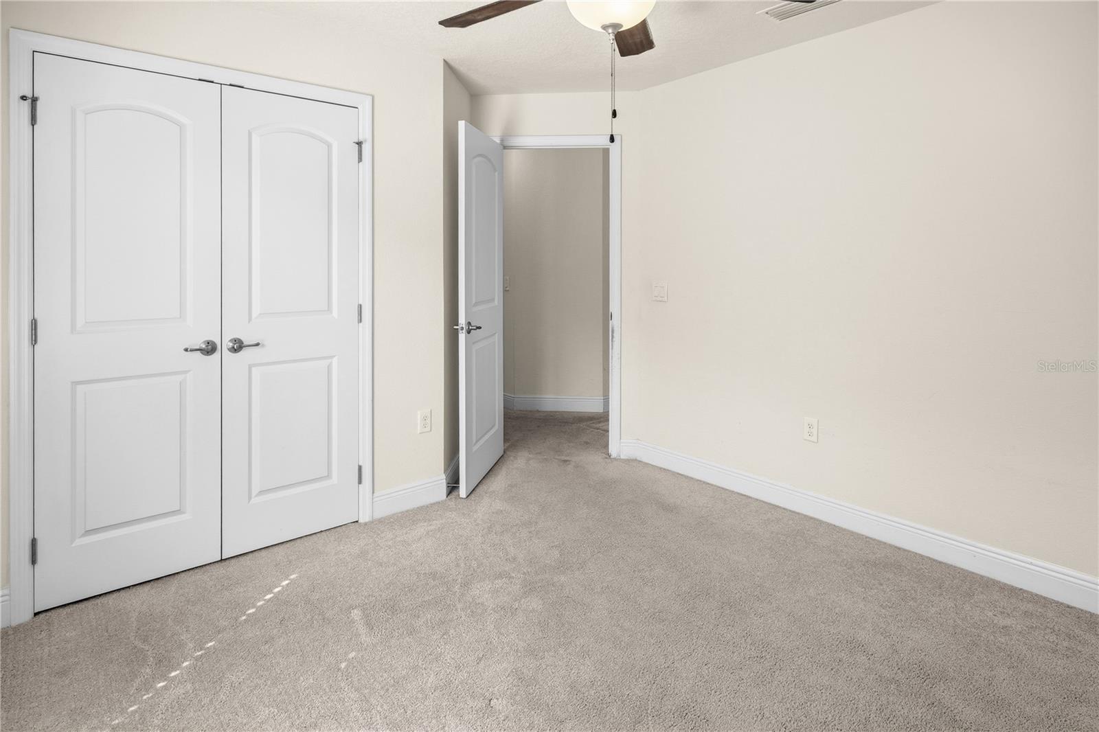 WOODS OF MOCCASIN WALLOW PH I - Residential Lease