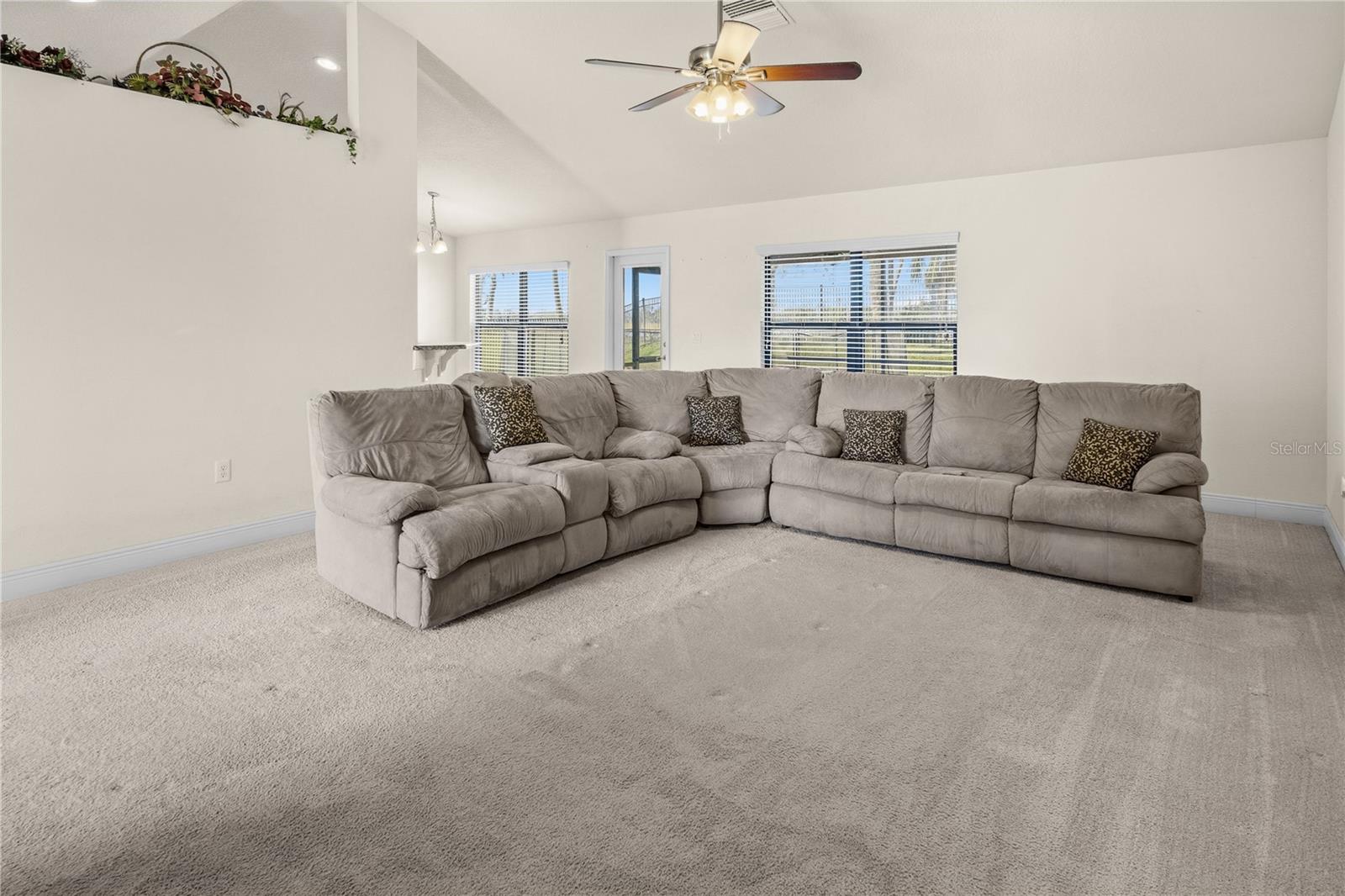 WOODS OF MOCCASIN WALLOW PH I - Residential Lease