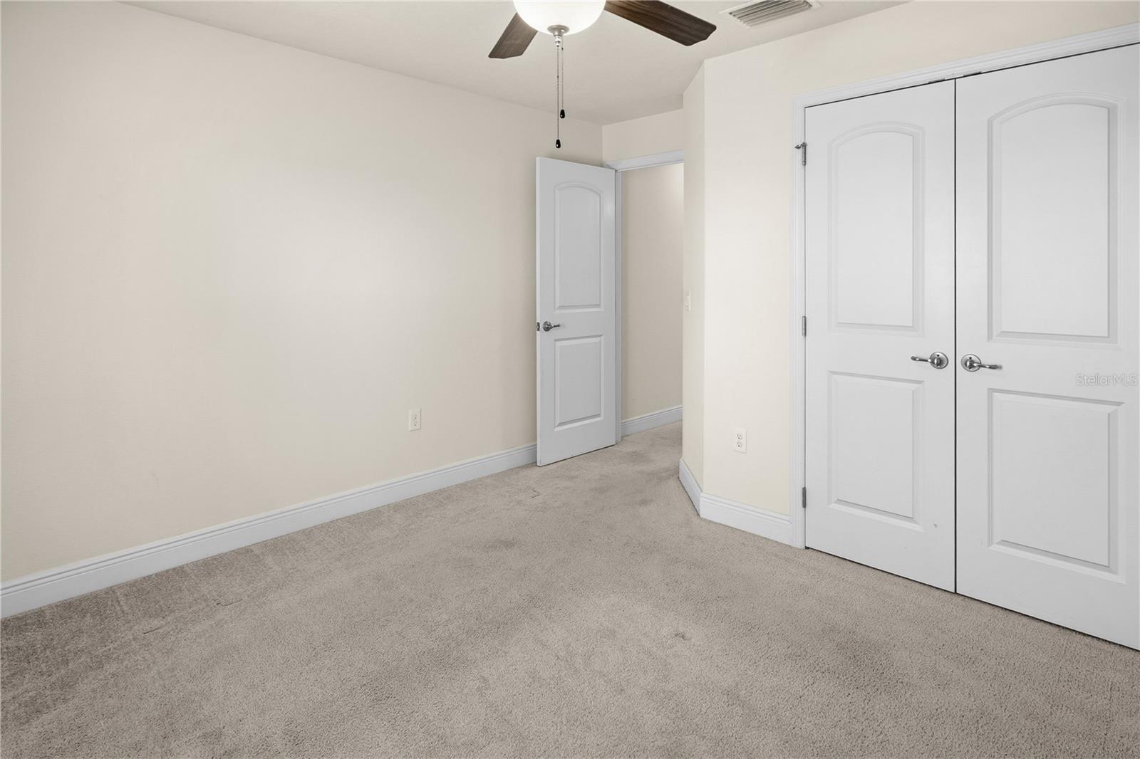 WOODS OF MOCCASIN WALLOW PH I - Residential Lease