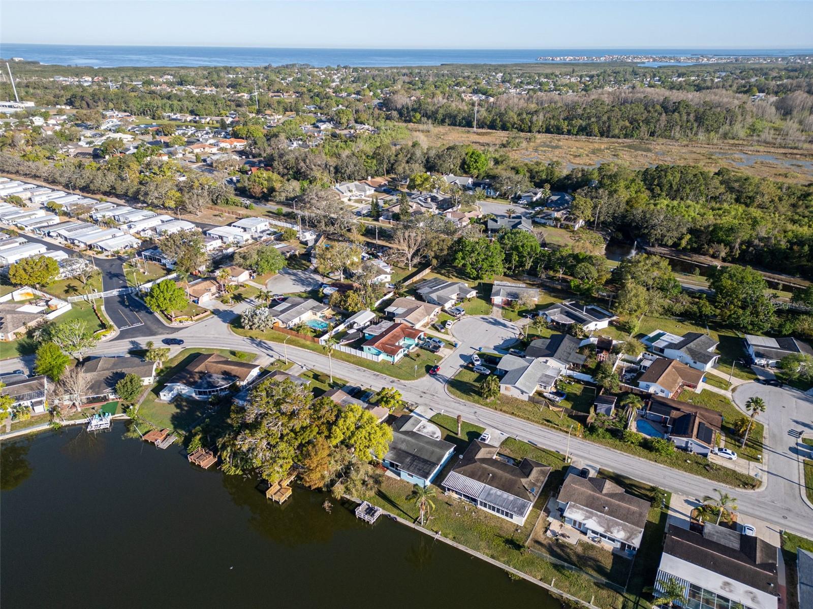 ALOHA GARDENS - Residential