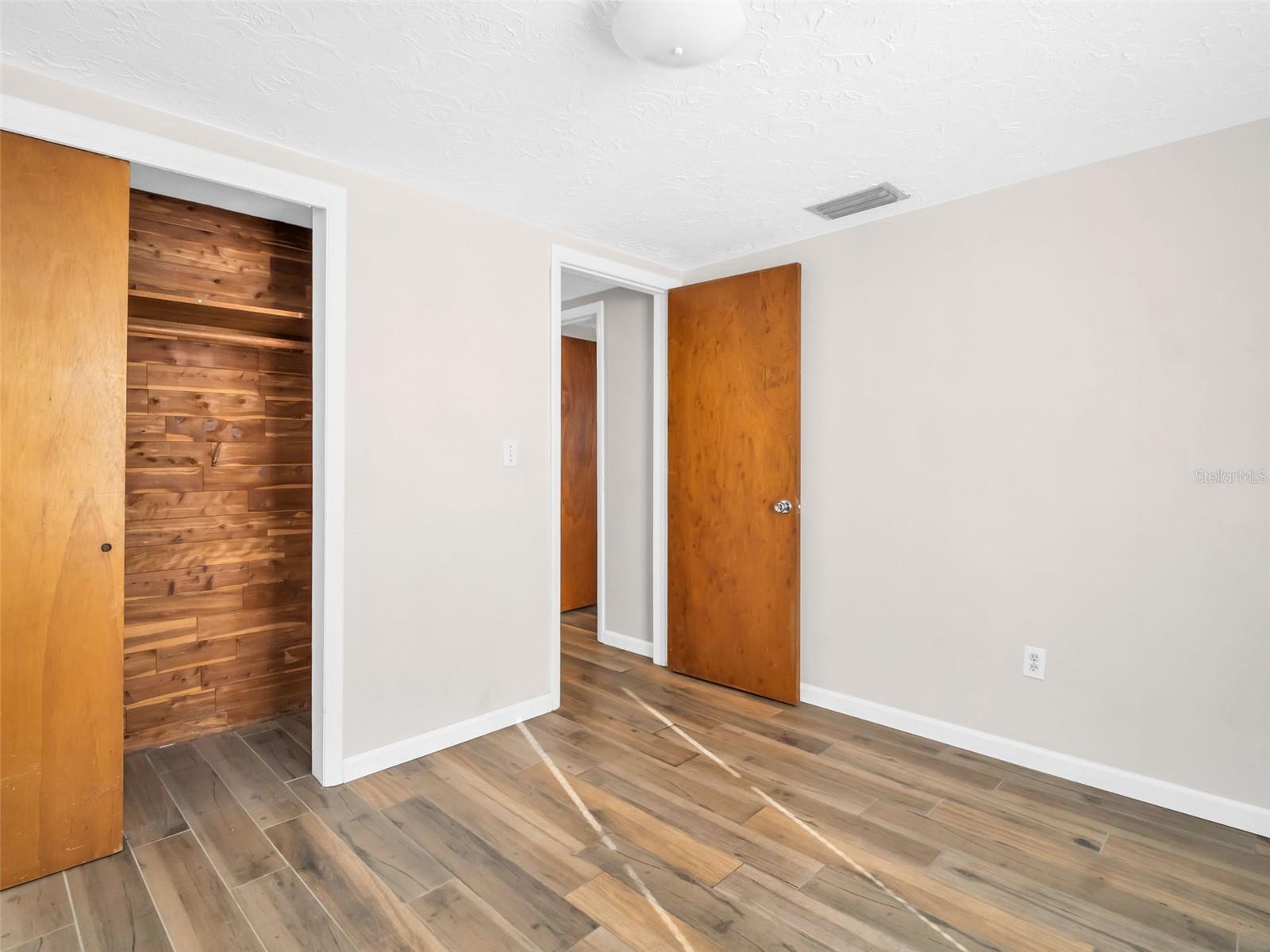 ALOHA GARDENS - Residential