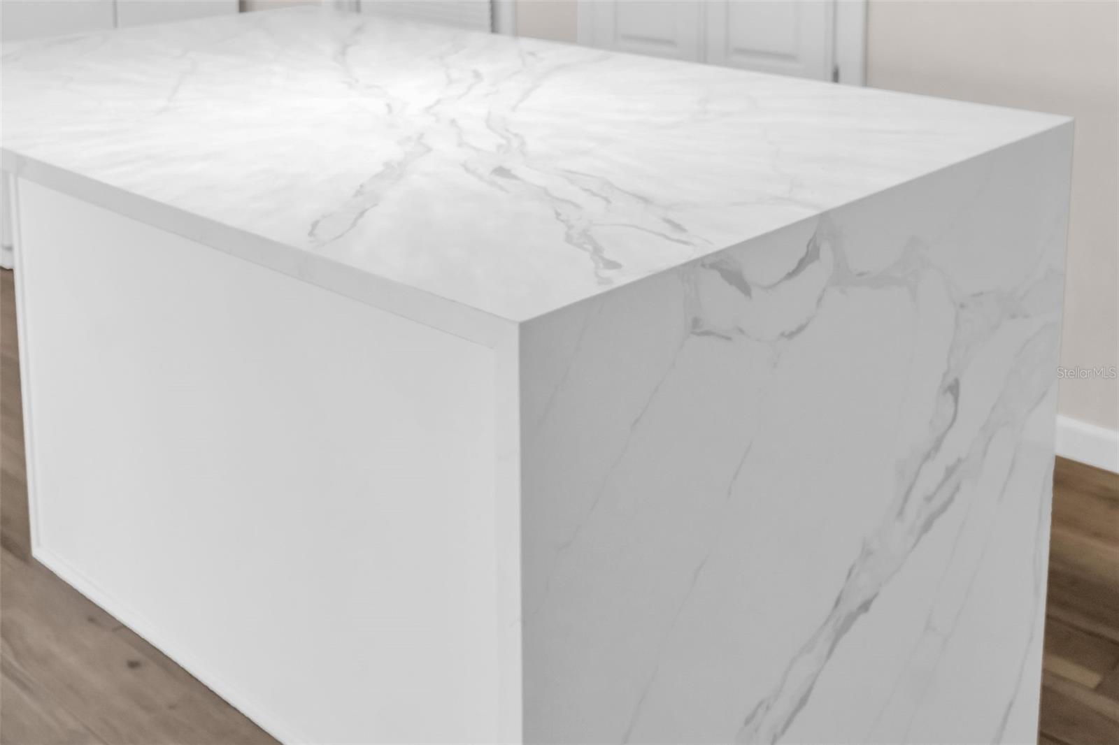 ALOHA GARDENS - Residential