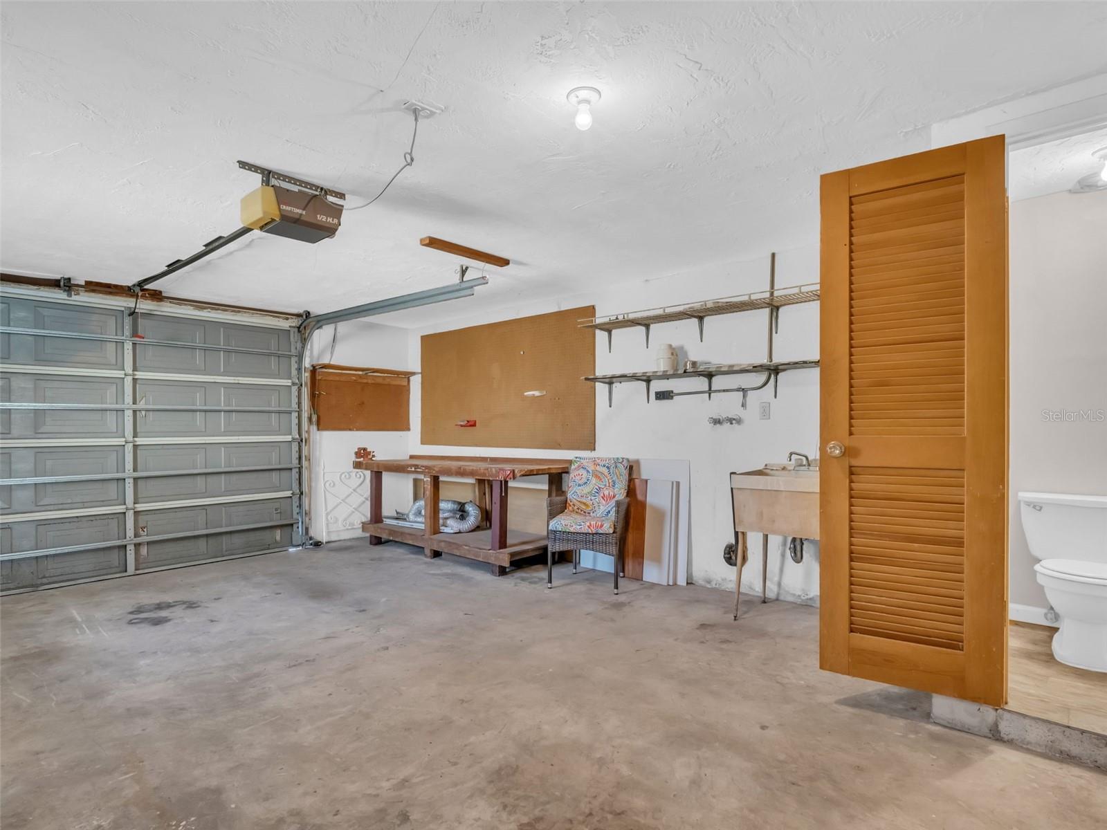 ALOHA GARDENS - Residential