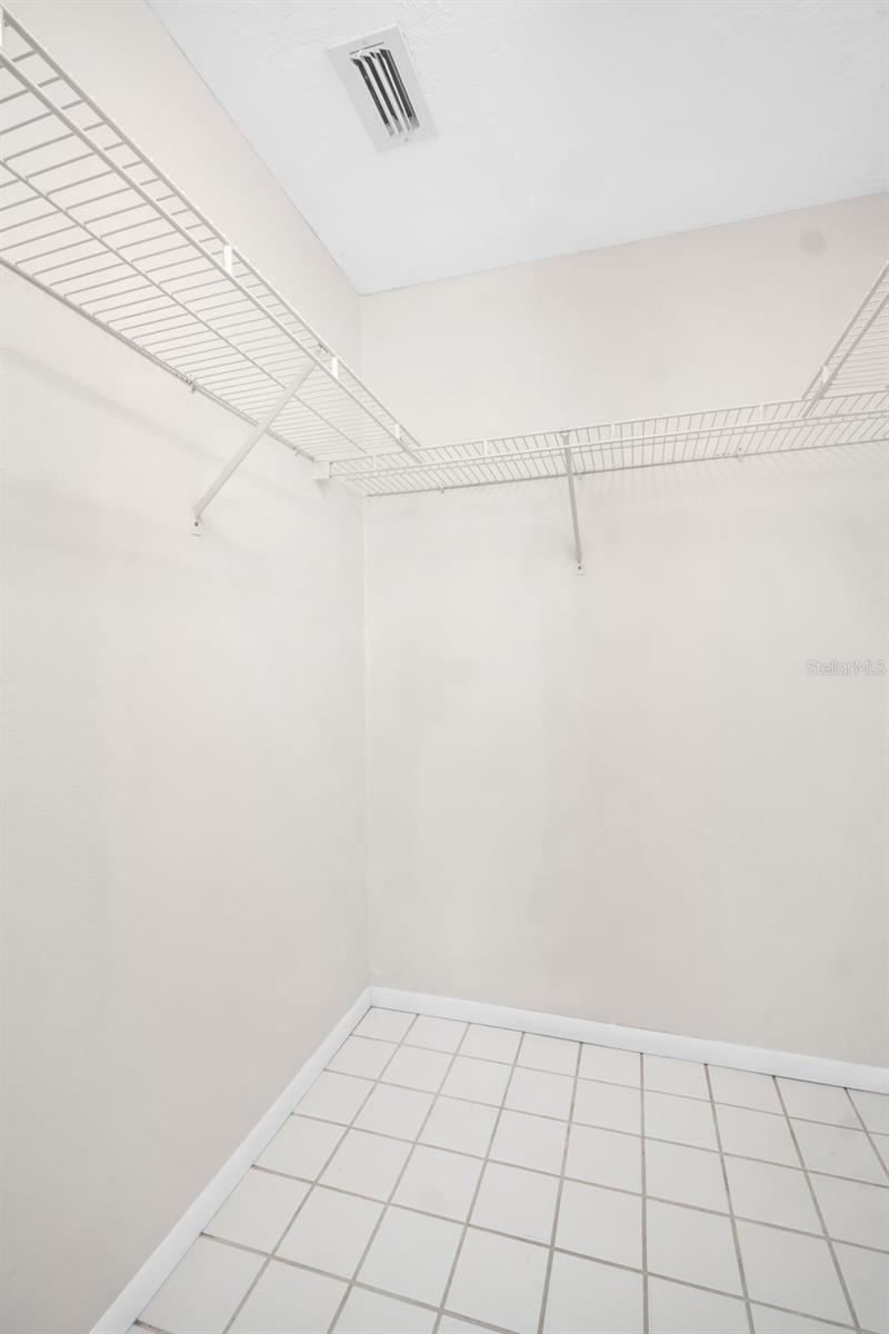 ALOHA GARDENS - Residential