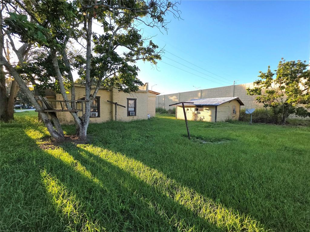 Photo of 327 S Miami Street, Lake Wales, FL 33853 (MLS # P4936630)
