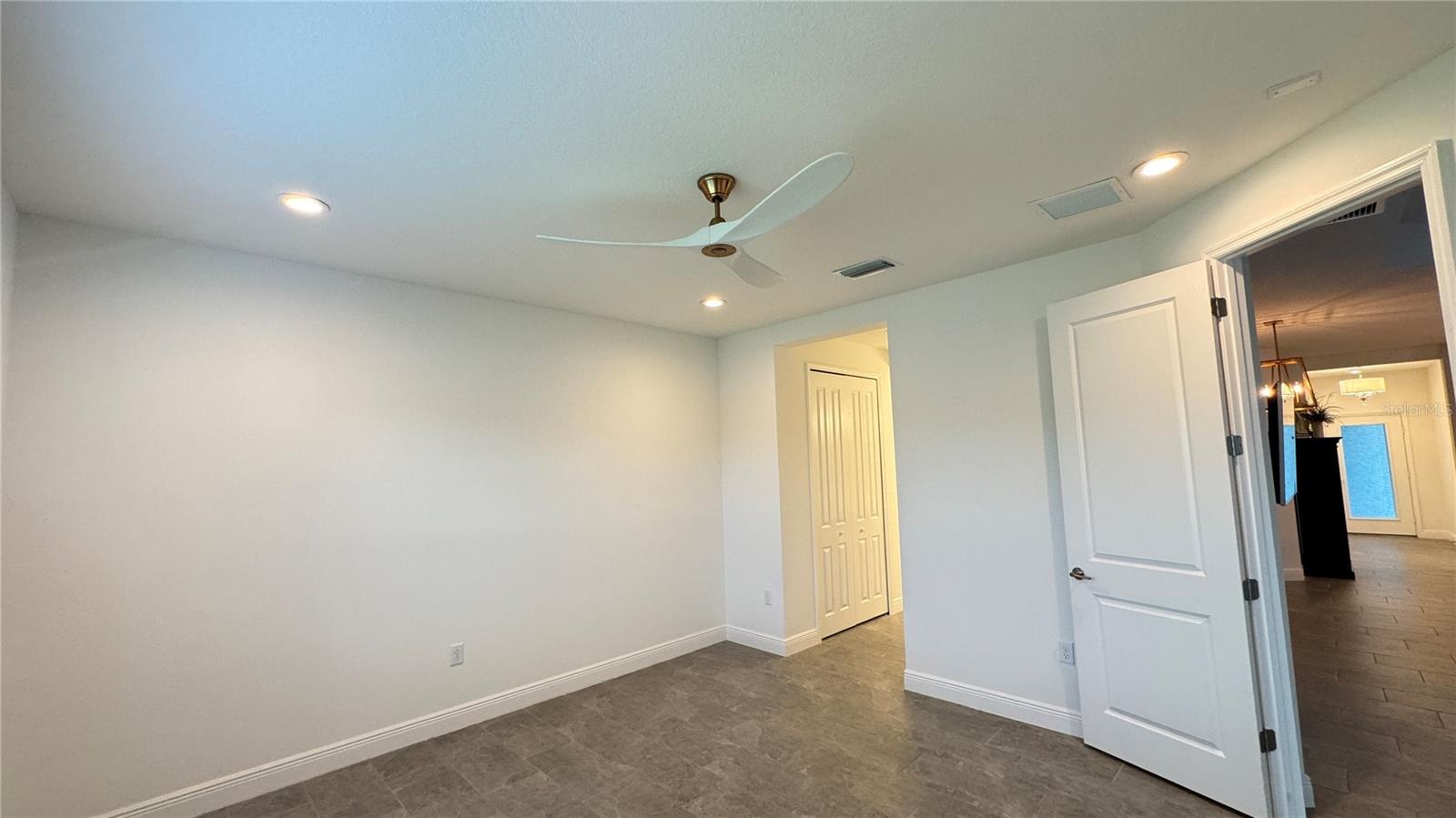LOT 282, CANOE CREEK PH II SUBPH IIA & IIB PI #497 - Residential Lease