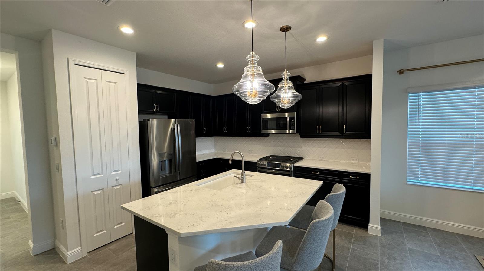 LOT 282, CANOE CREEK PH II SUBPH IIA & IIB PI #497 - Residential Lease
