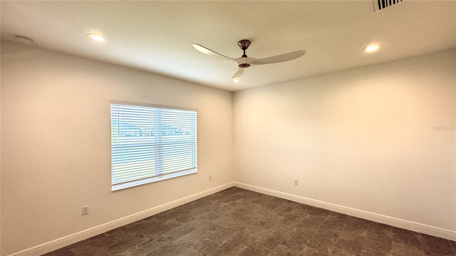 LOT 282, CANOE CREEK PH II SUBPH IIA & IIB PI #497 - Residential Lease