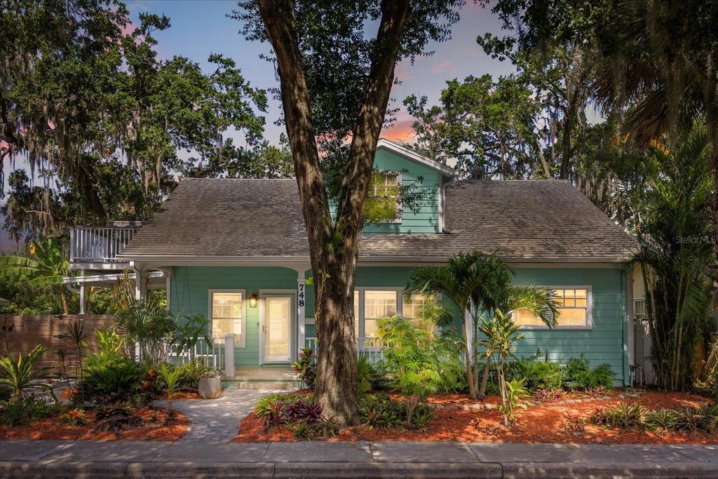 Photo of 748 Altaloma Avenue, Orlando, FL 32803 (MLS # O6373332)