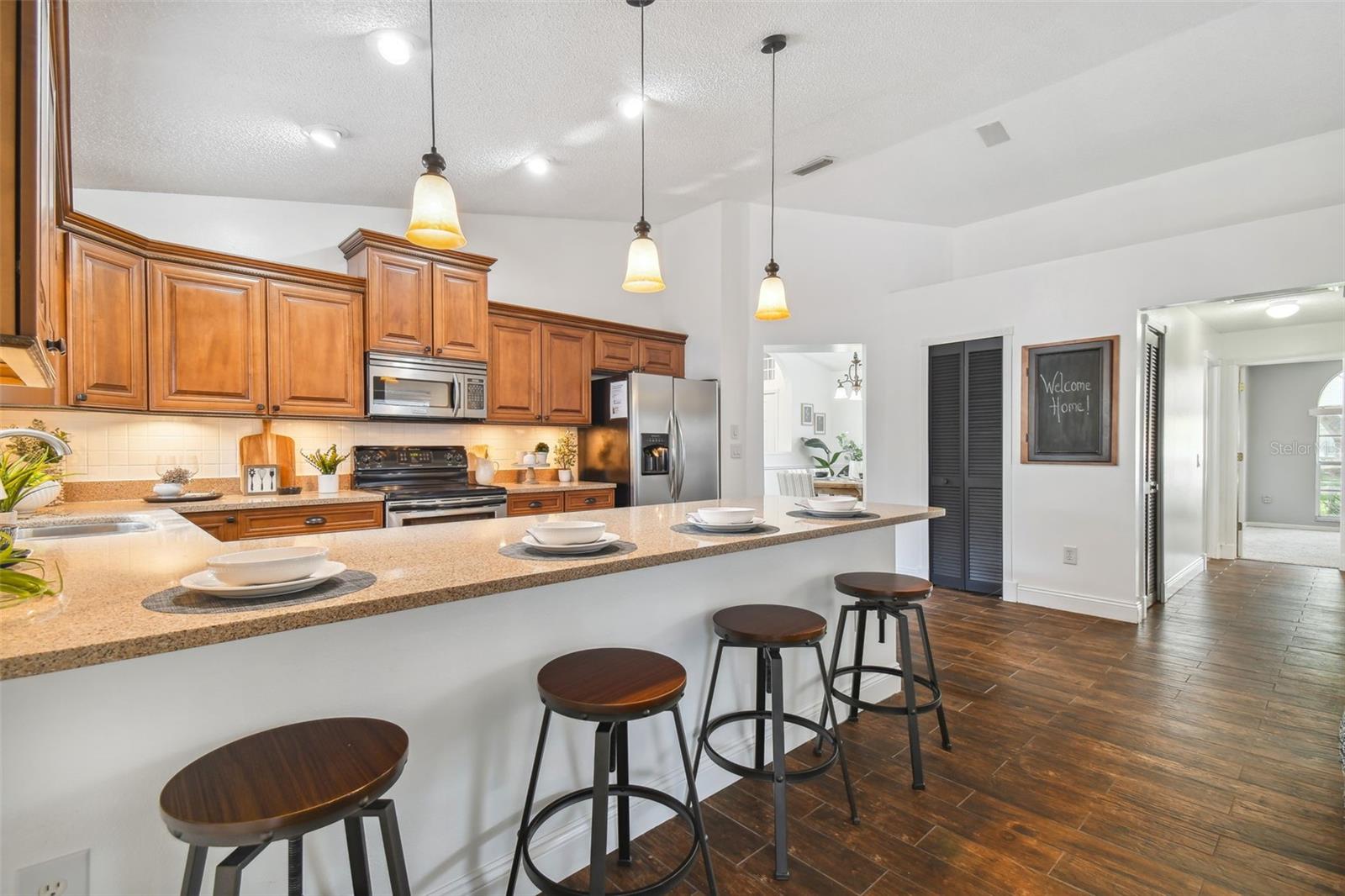 TWIN LAKE PH 02B - Residential