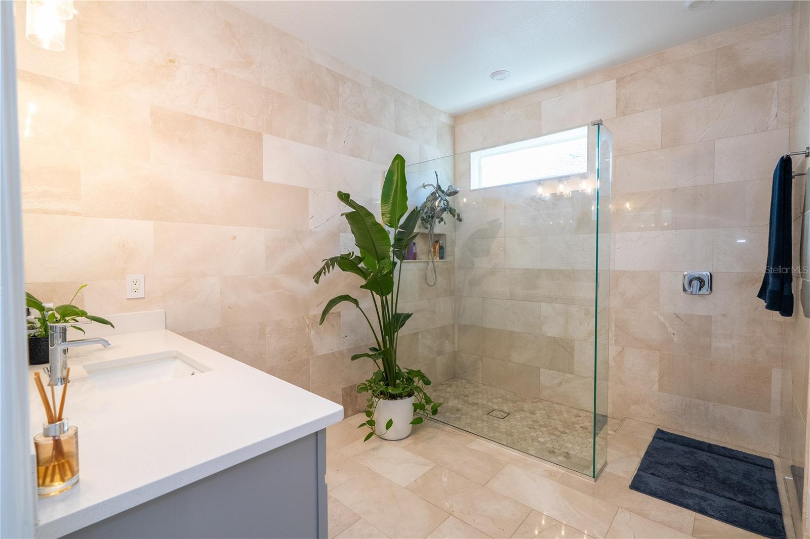 HAWKSMOOR PH 4 - Residential