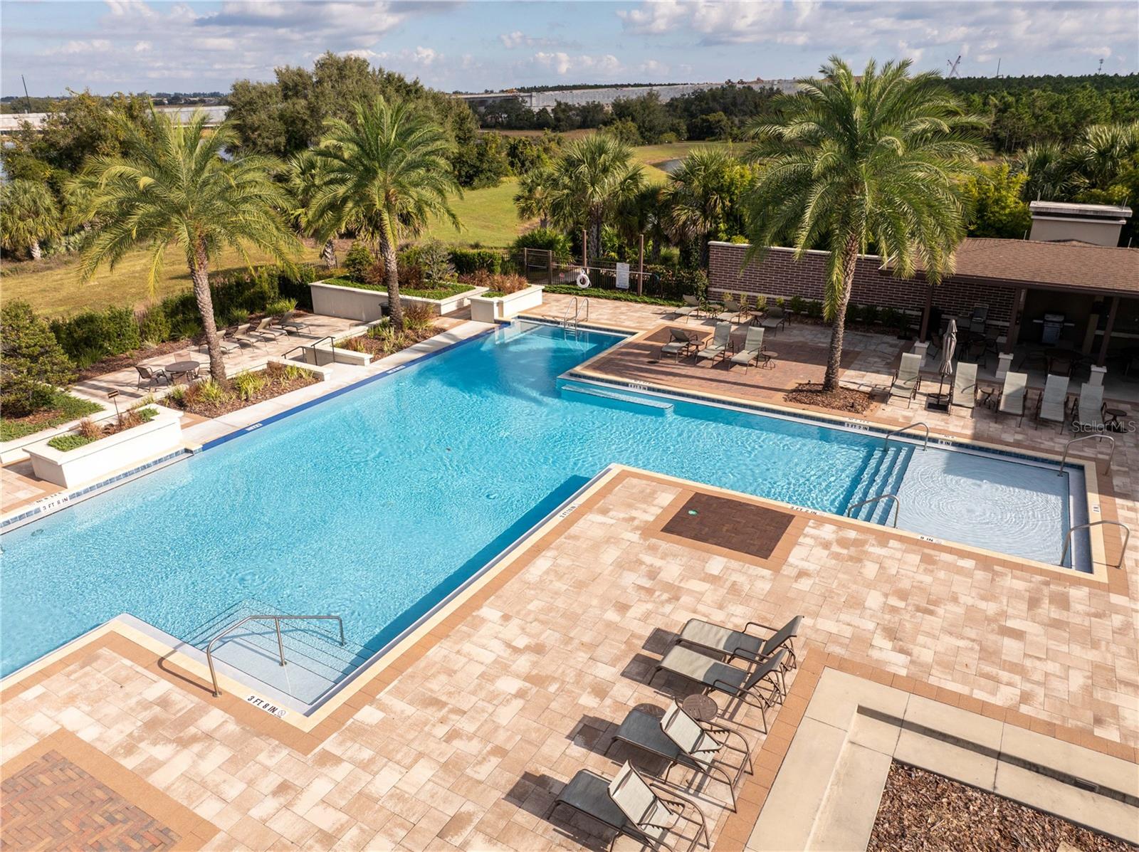 HAWKSMOOR PH 4 - Residential