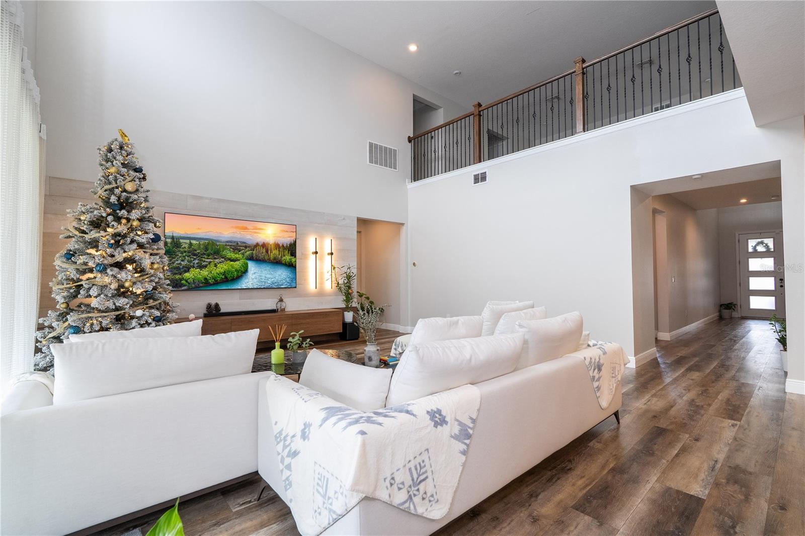 HAWKSMOOR PH 4 - Residential