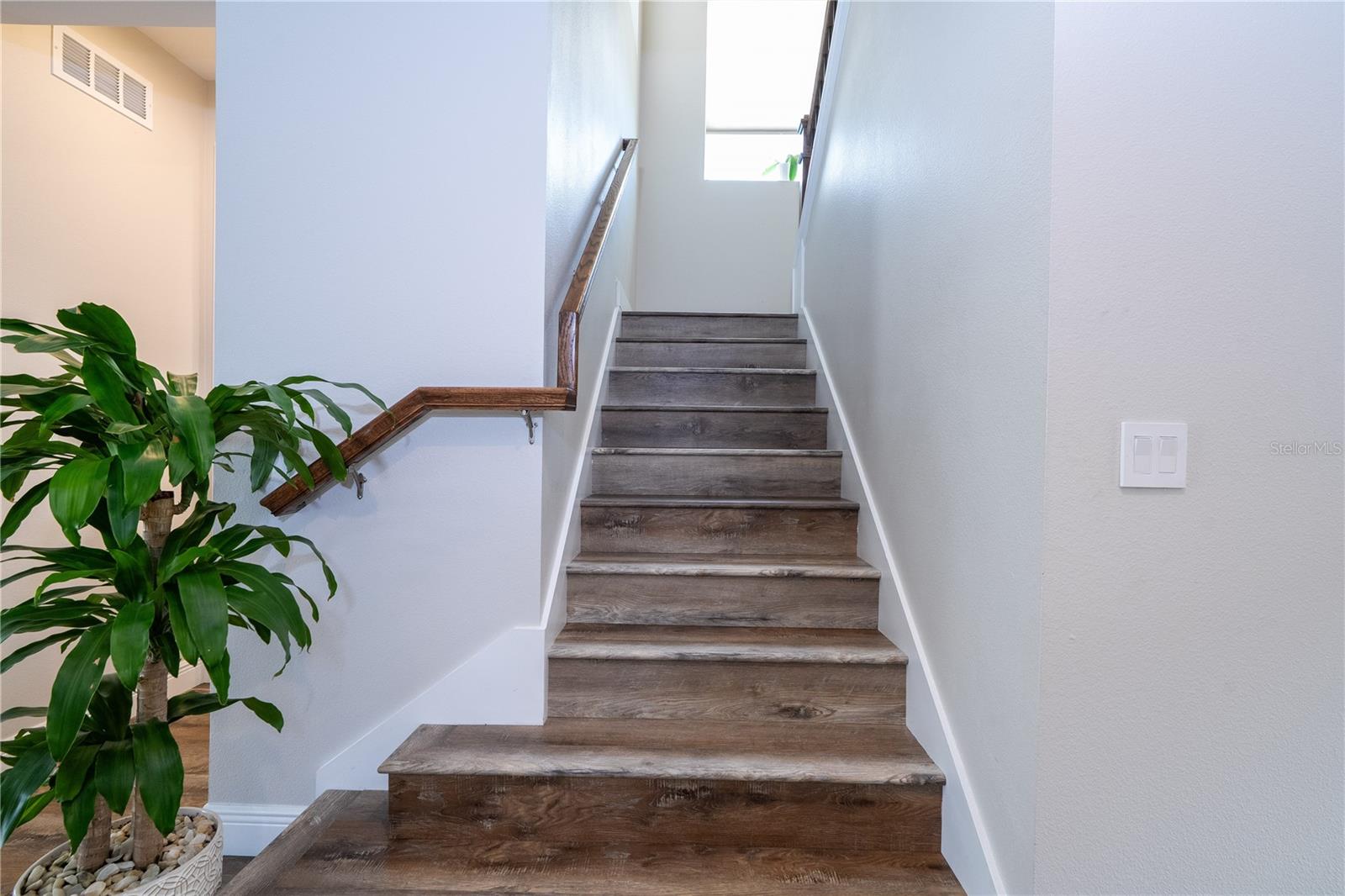 HAWKSMOOR PH 4 - Residential