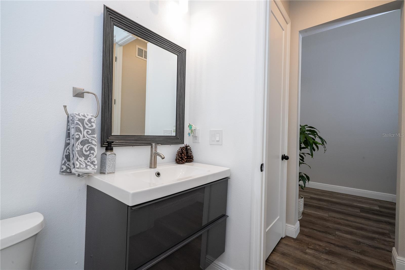 HAWKSMOOR PH 4 - Residential