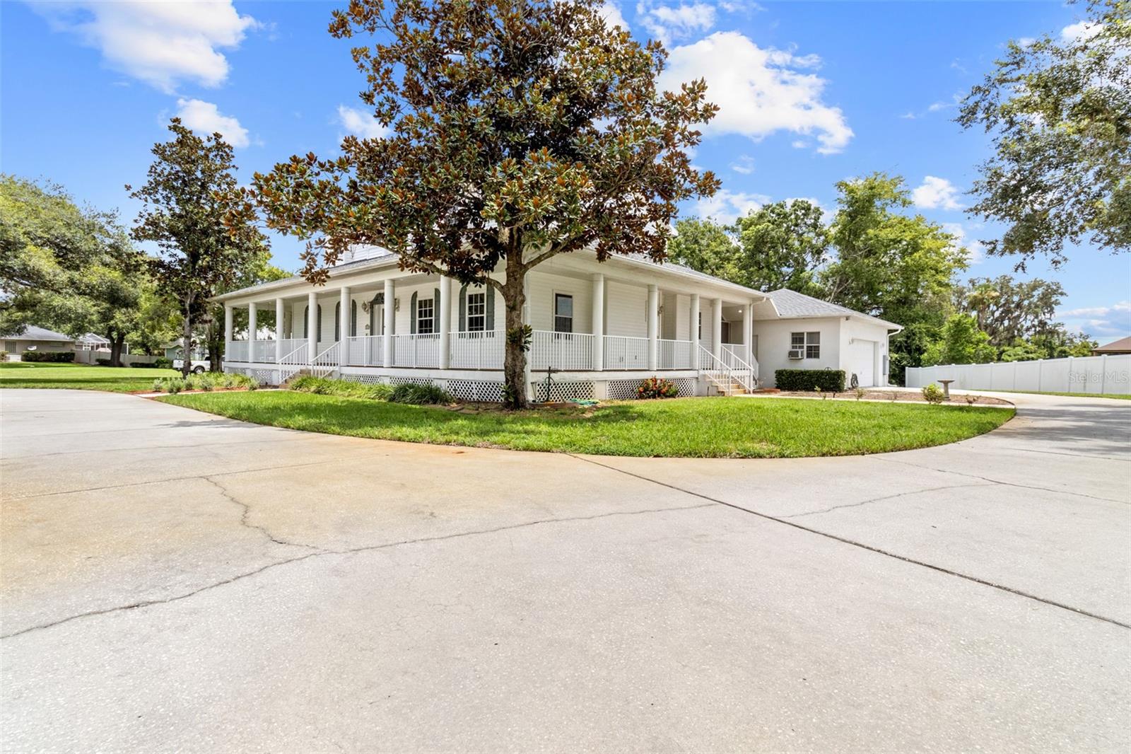 2829 SHERRY BROOK LANE