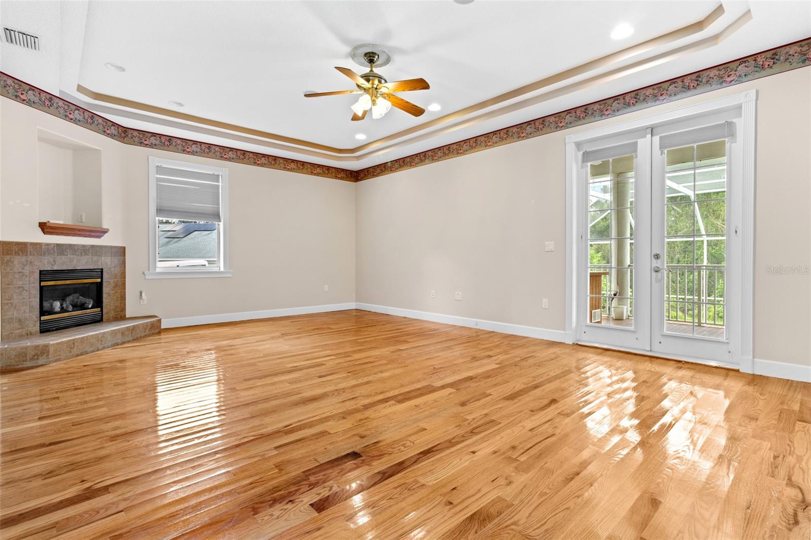 SHERRY BROOK LANE - Residential