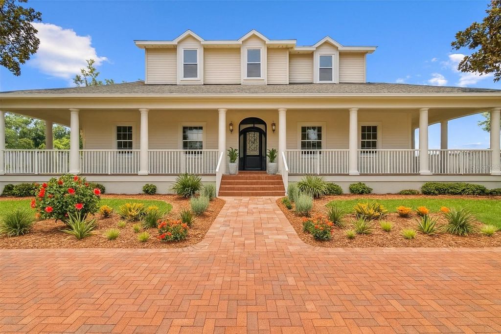 Photo of 2829 Sherry Brook Lane, Lutz, FL 33559 (MLS # TB8415529)