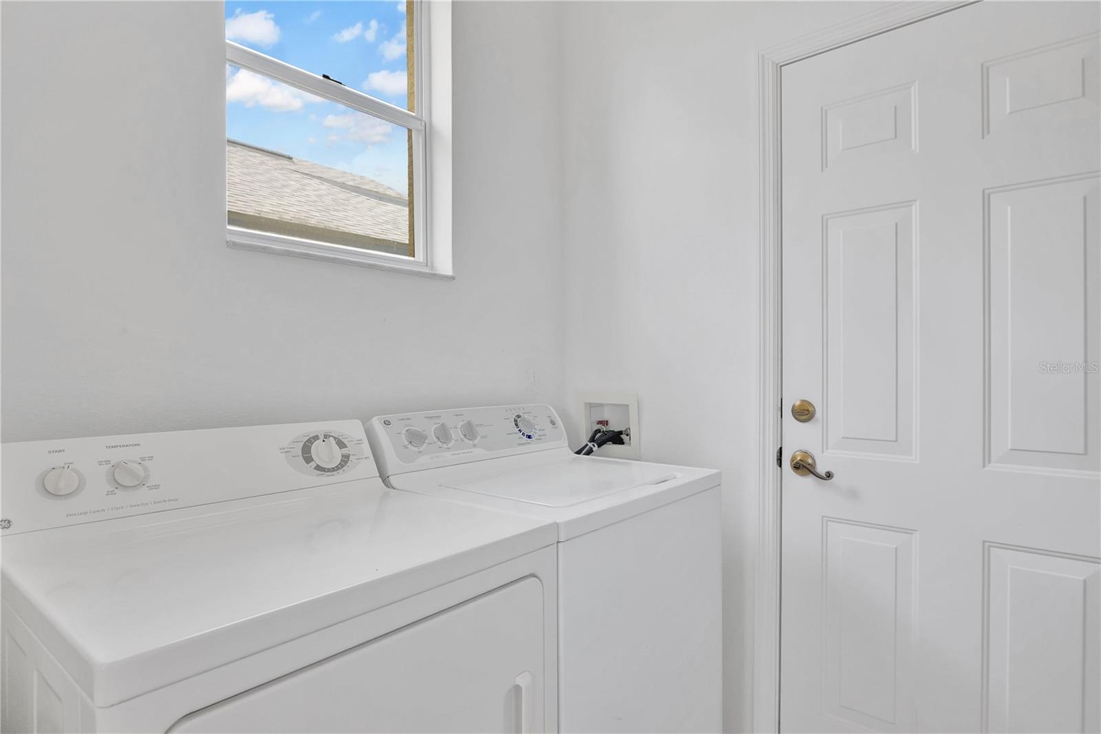 STONEHURST AT STONEFIELD - Residential