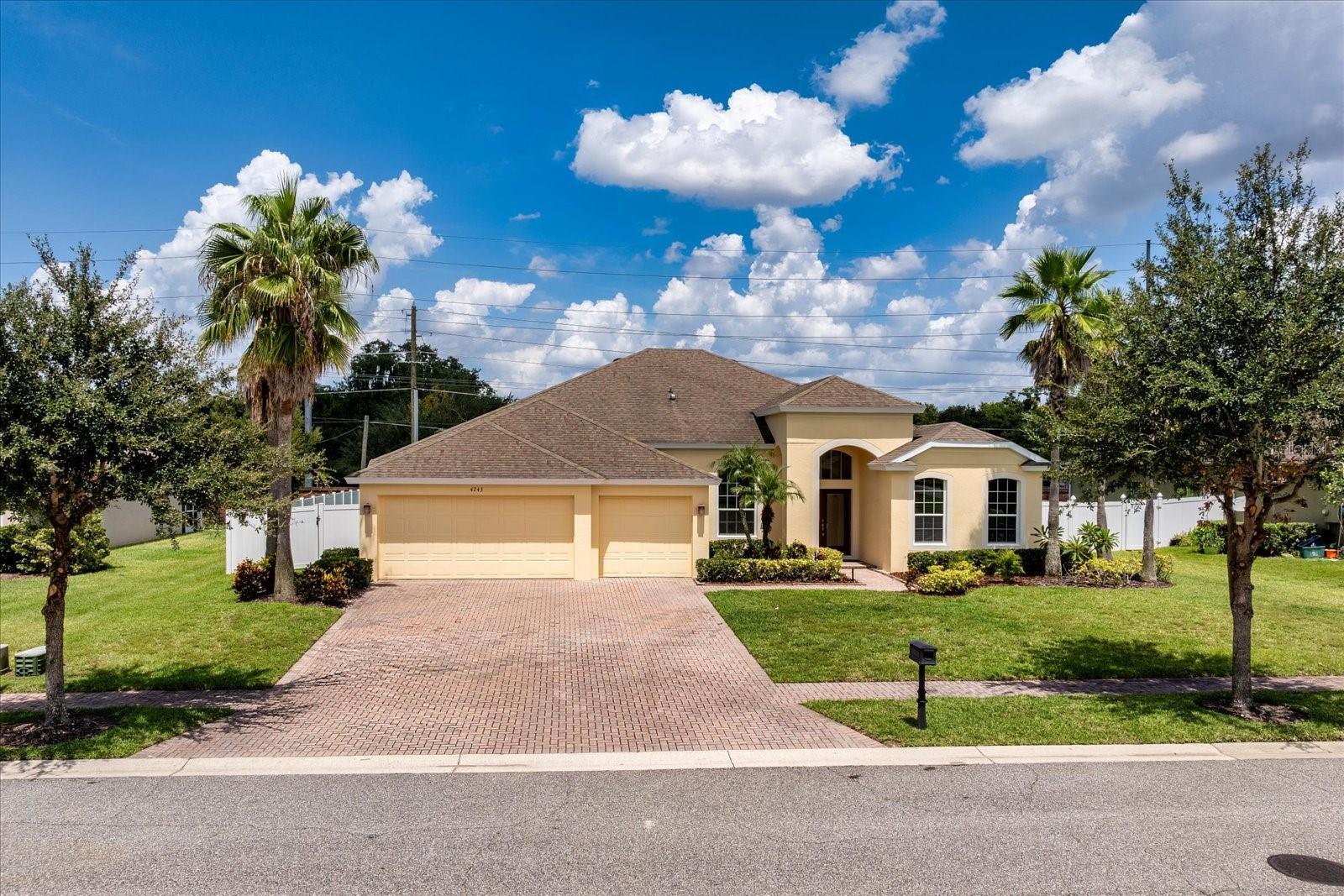 4743 LEGACY OAKS DRIVE