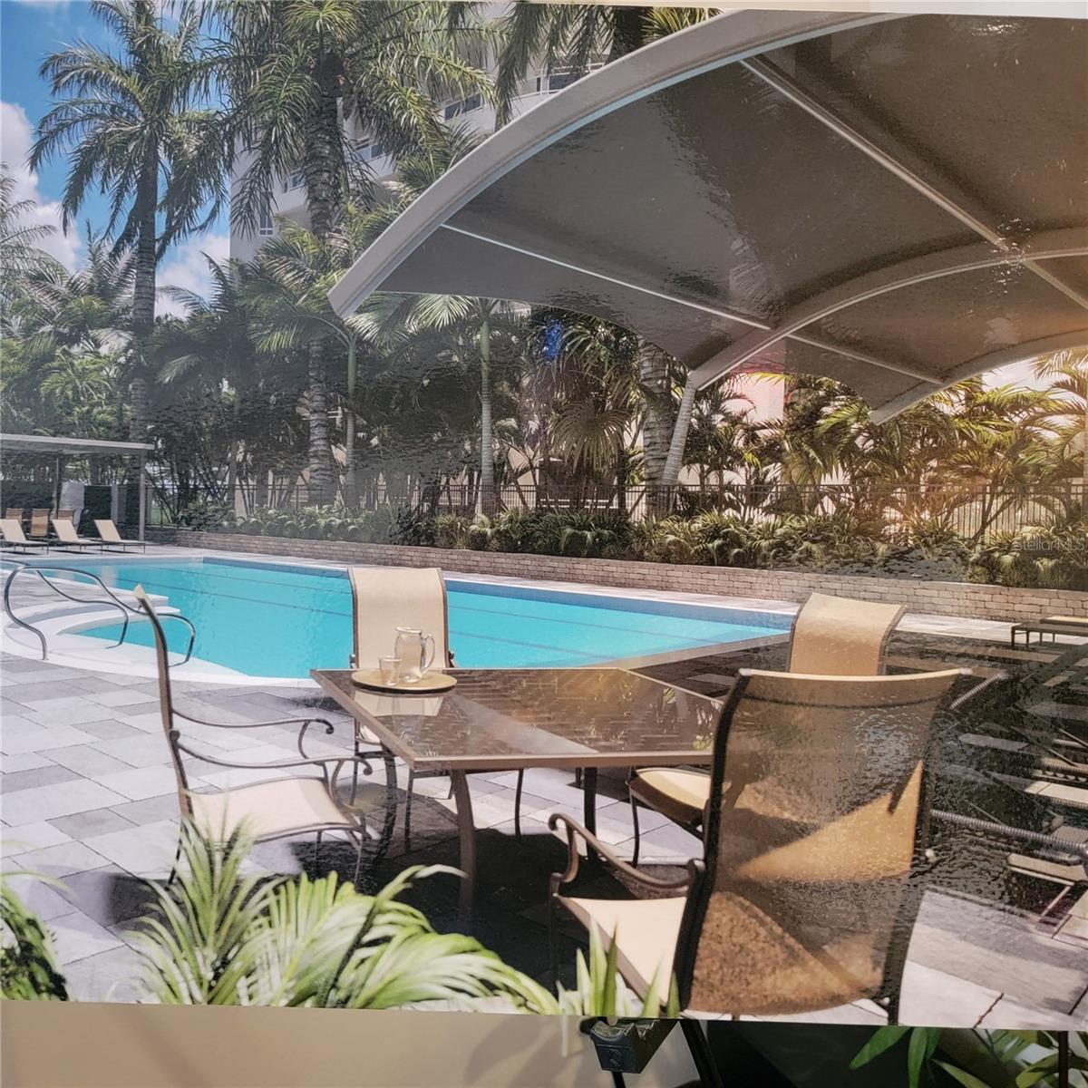 REGENCY HOUSE - Residential