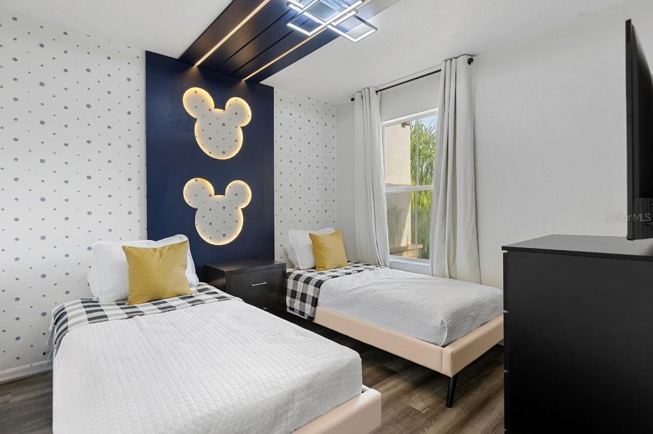 REGAL PALMS AT HIGHLAND RESERVE PH 05 - Residential