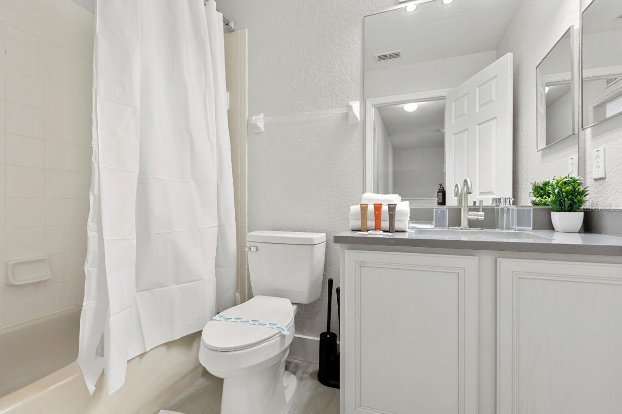 REGAL PALMS AT HIGHLAND RESERVE PH 05 - Residential