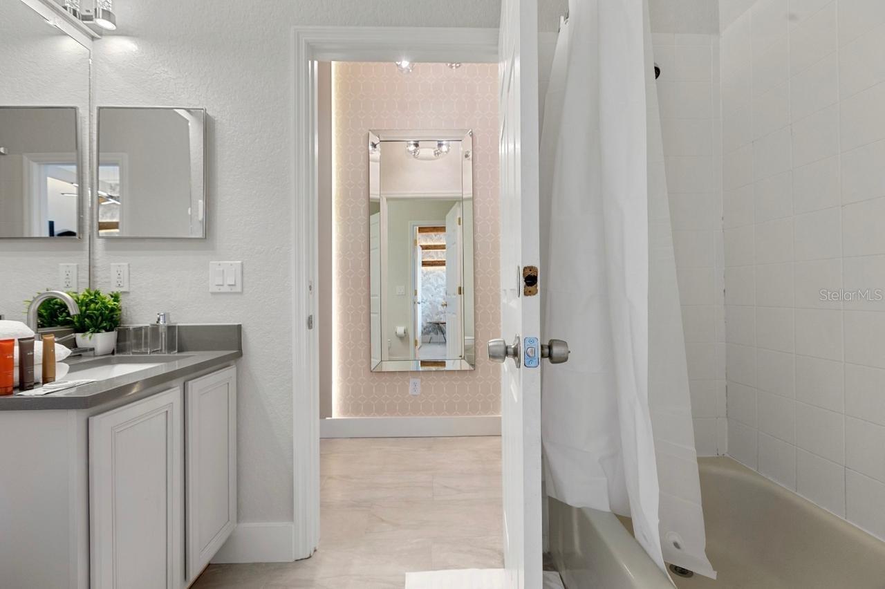 REGAL PALMS AT HIGHLAND RESERVE PH 05 - Residential