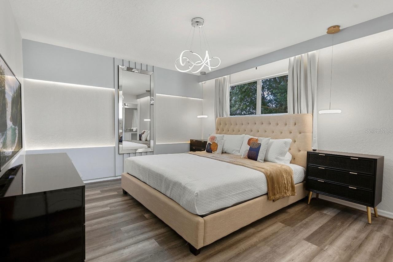 REGAL PALMS AT HIGHLAND RESERVE PH 05 - Residential