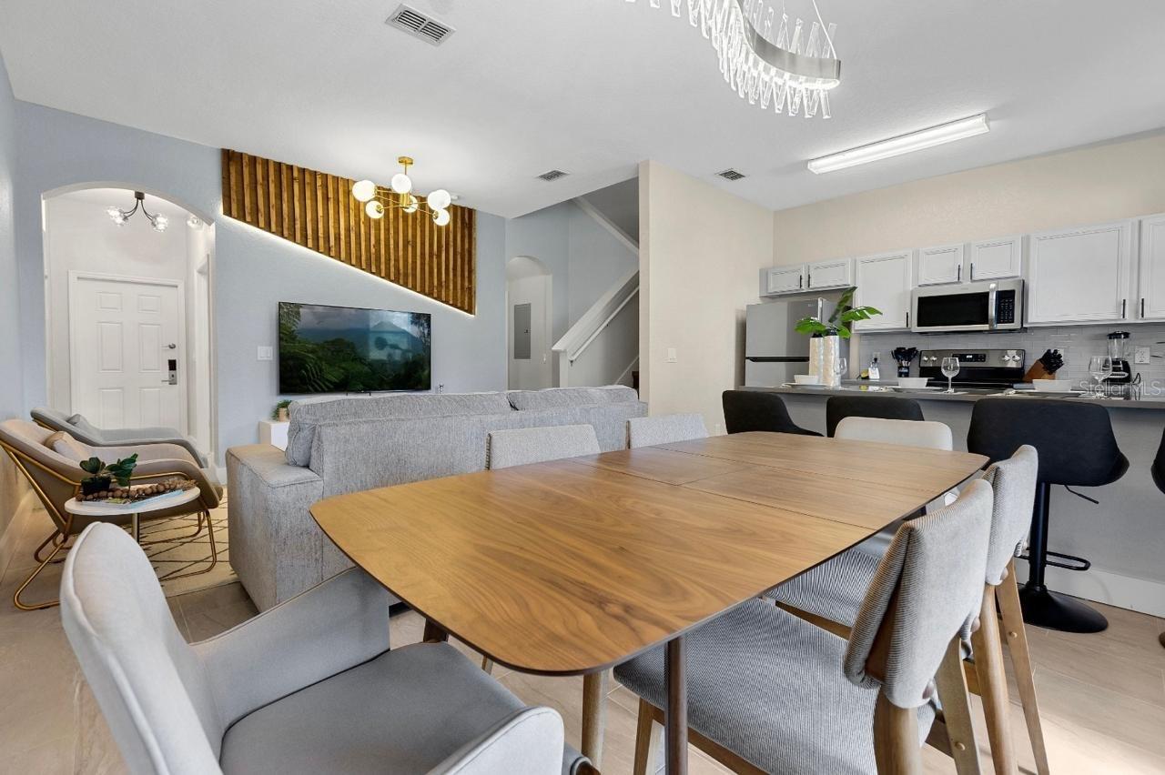 REGAL PALMS AT HIGHLAND RESERVE PH 05 - Residential