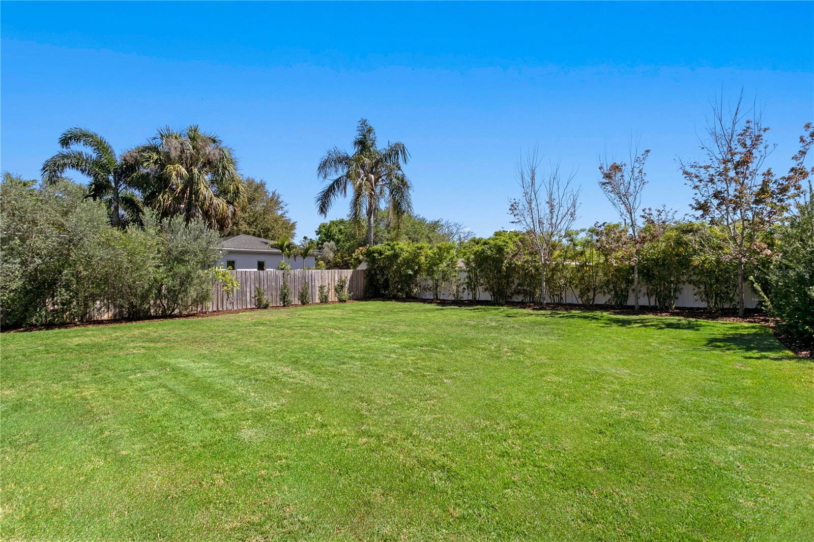 MAC DILL HEIGHTS - Residential