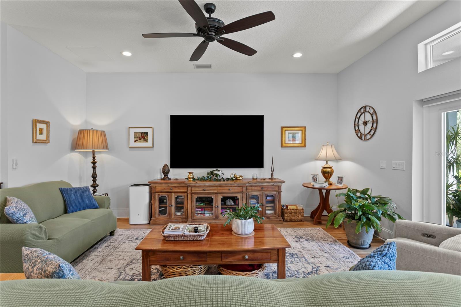 MAC DILL HEIGHTS - Residential