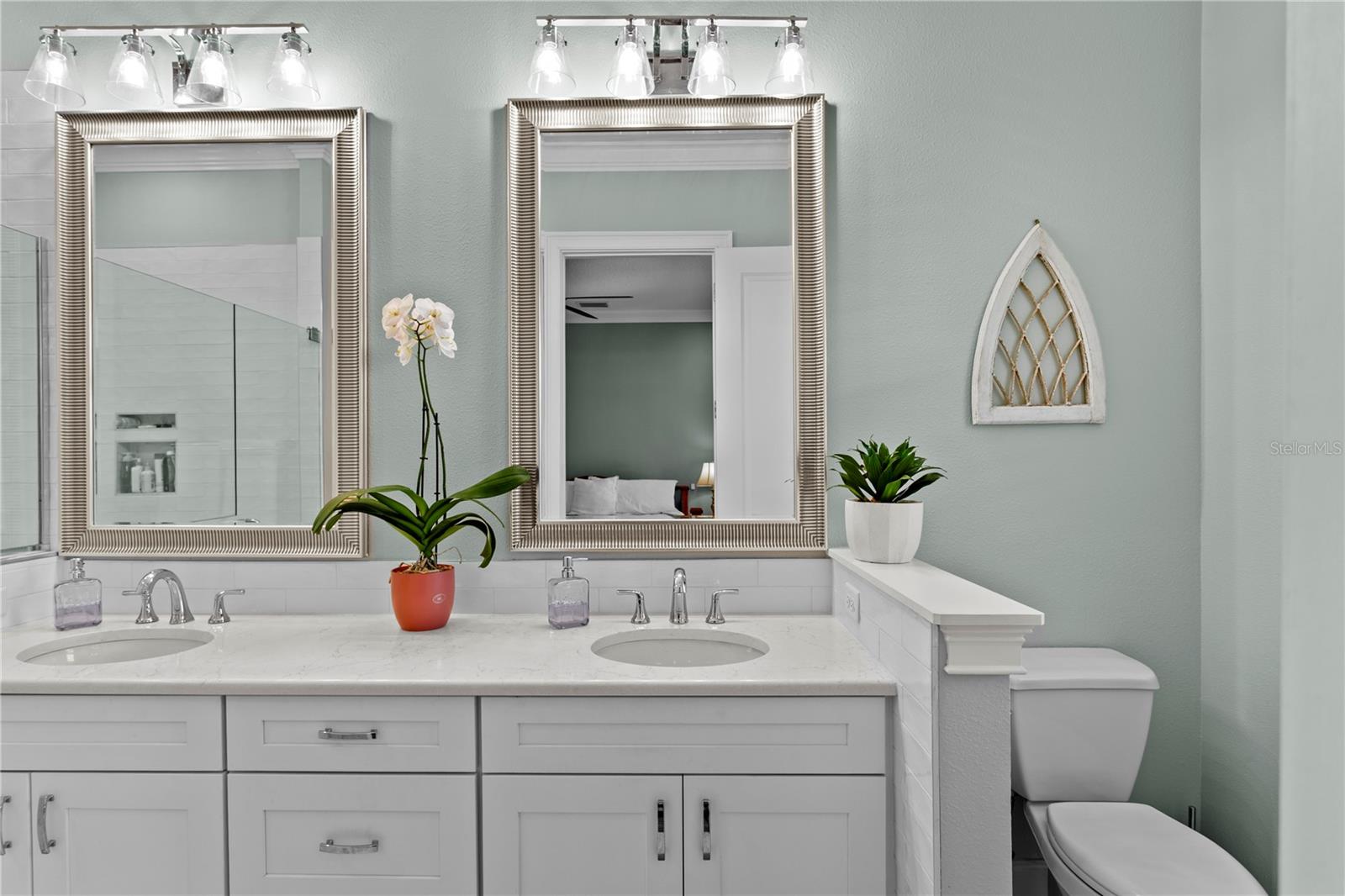 MAC DILL HEIGHTS - Residential