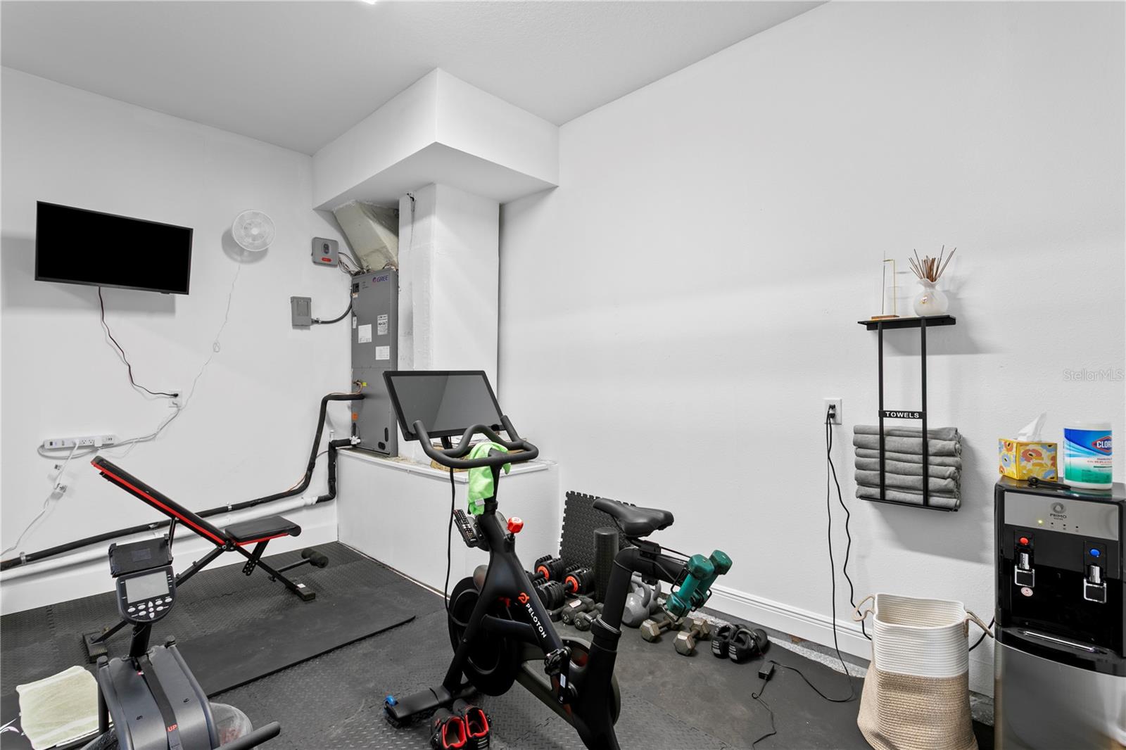 MAC DILL HEIGHTS - Residential