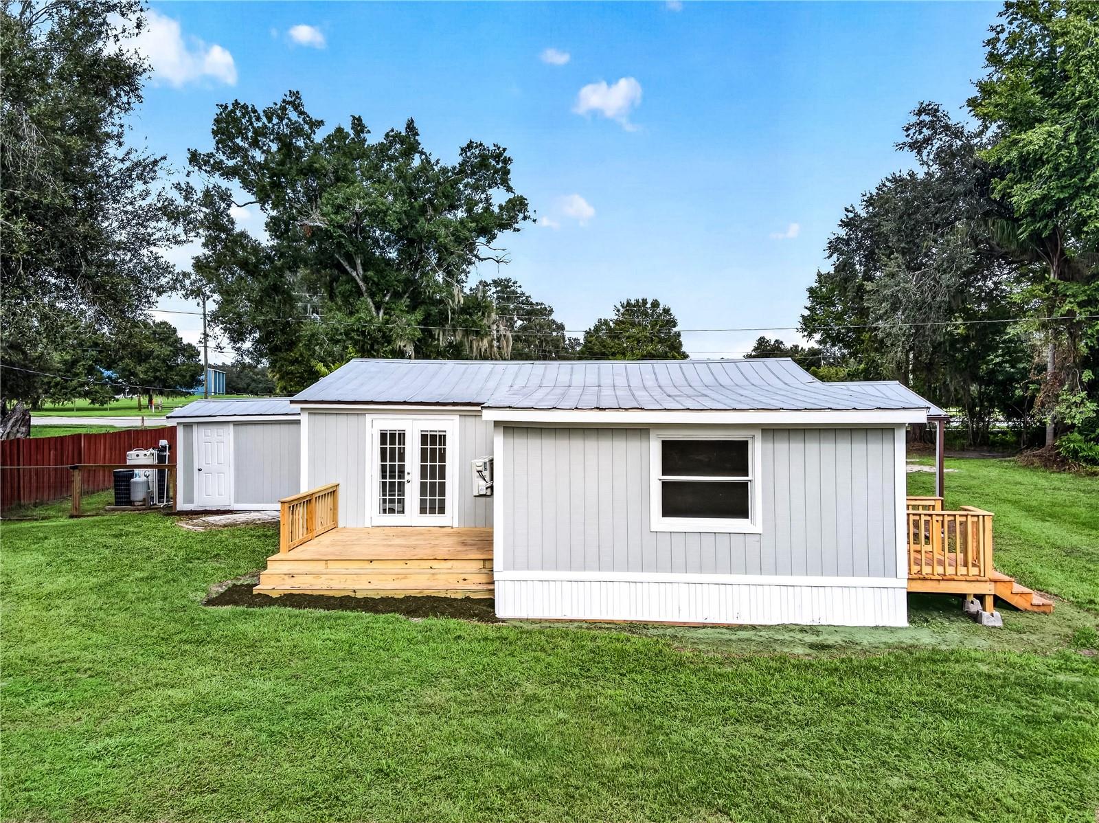 2727 SW HIGHWAY 17