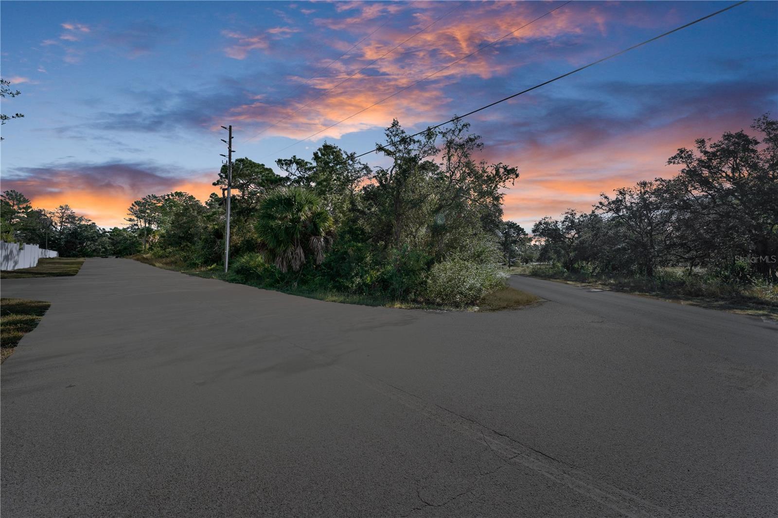 WEEKI WACHEE ACRES ADD - Land