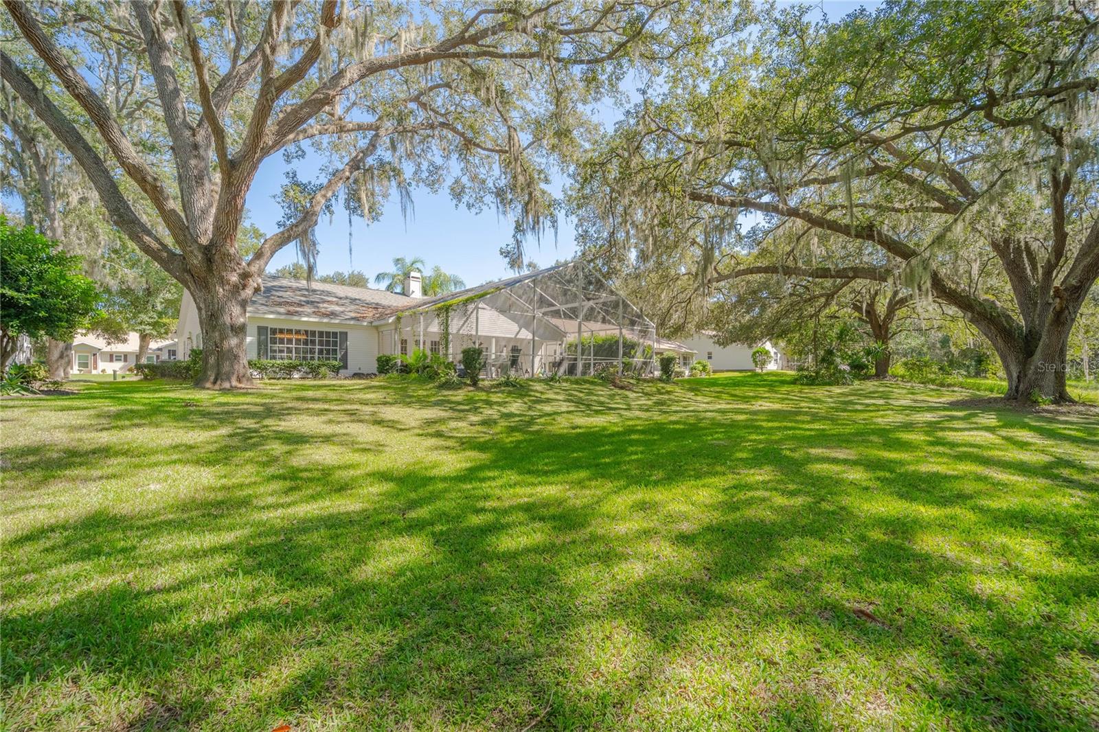 4242 LEAFWAY CIRCLE