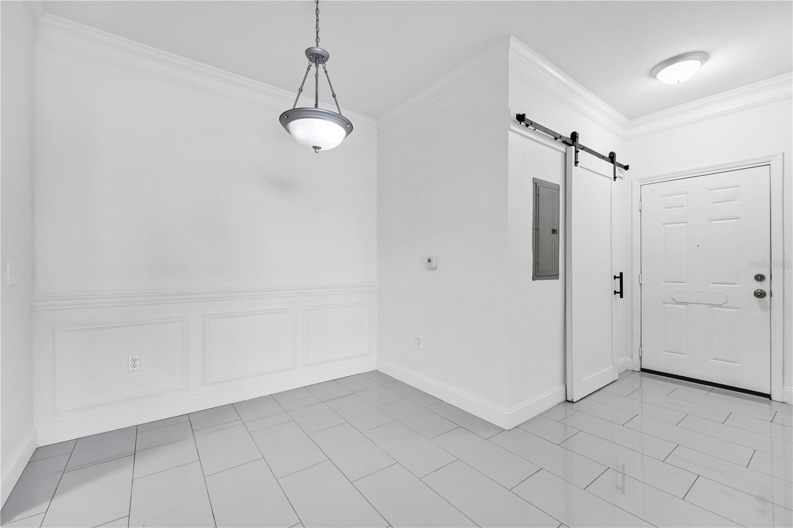 DISCOVERY PALMS - Residential