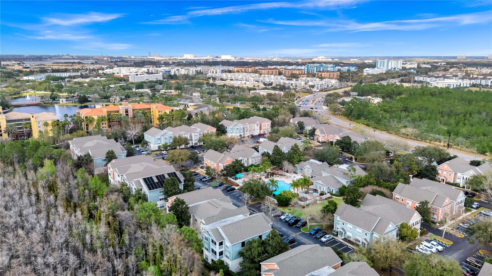 DISCOVERY PALMS - Residential