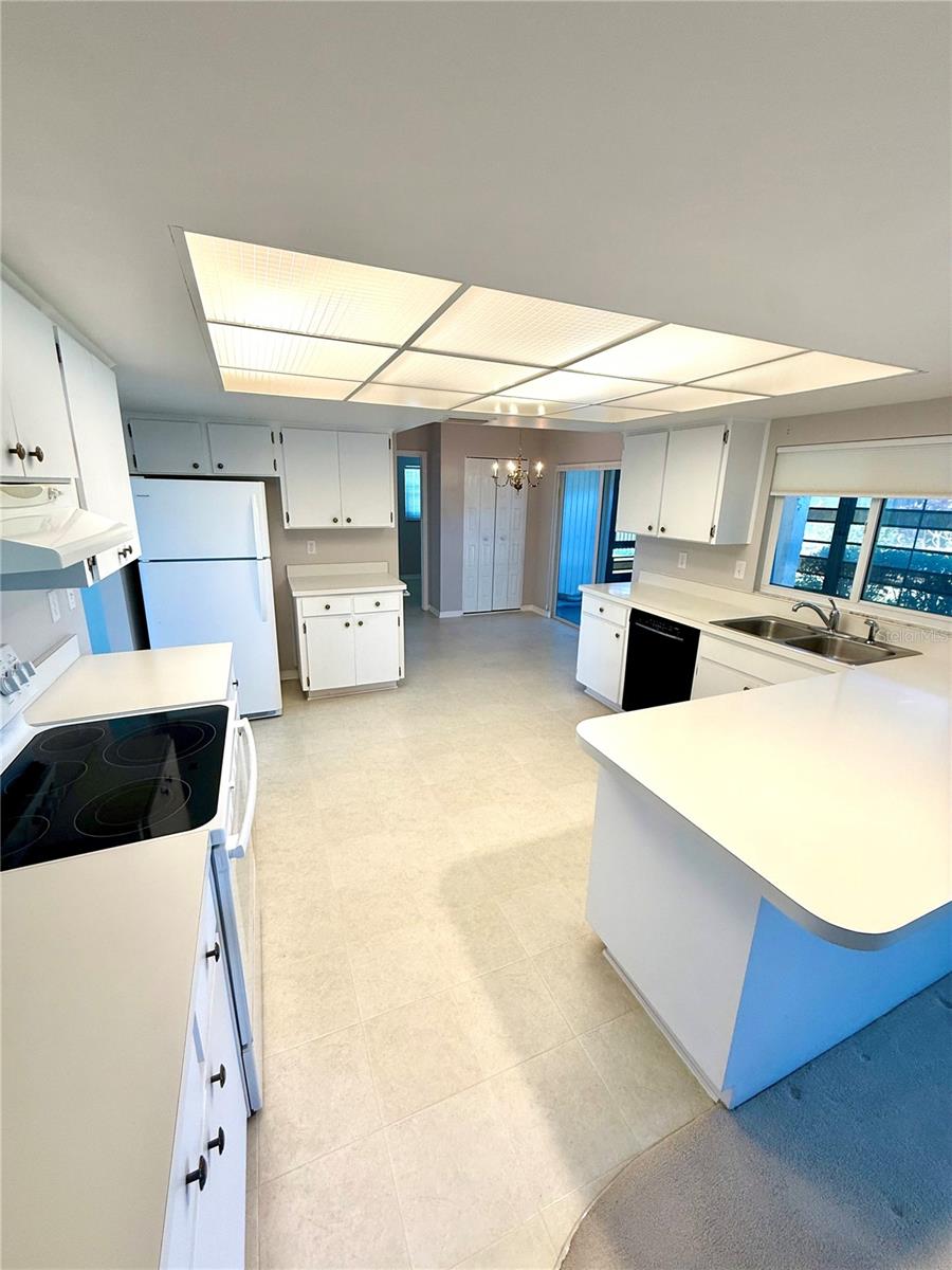 SUN CITY CENTER UNIT 44 A - Residential