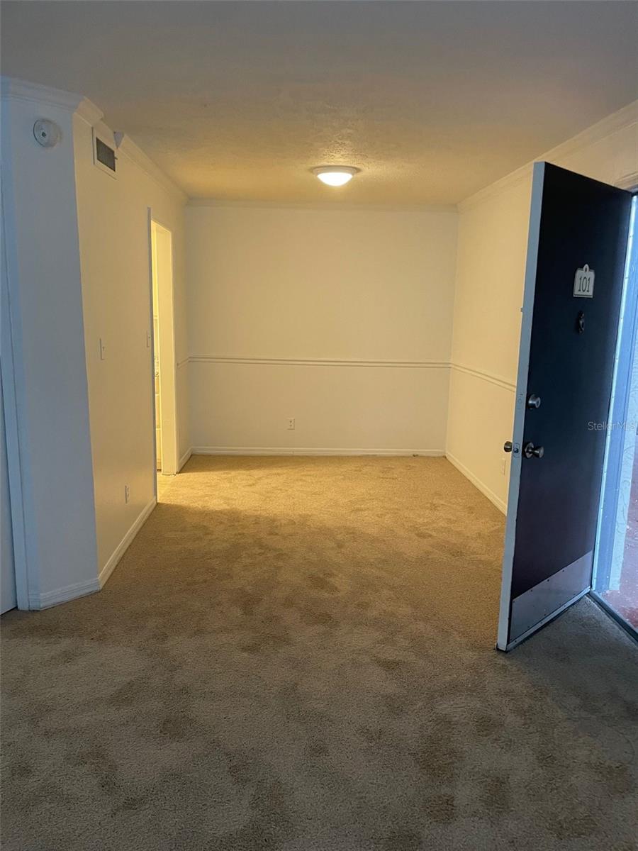 415 WYMORE ROAD 101