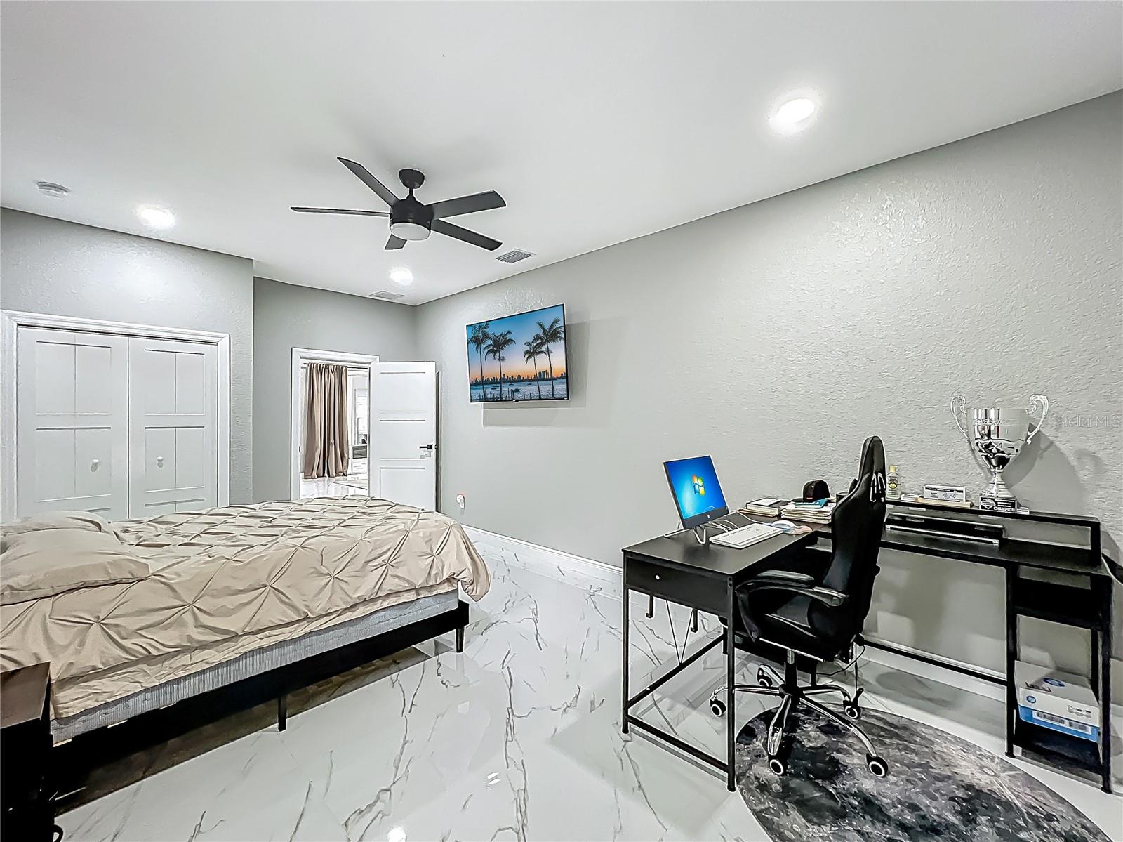 GLEN EAGLE UNIT 1 - Residential