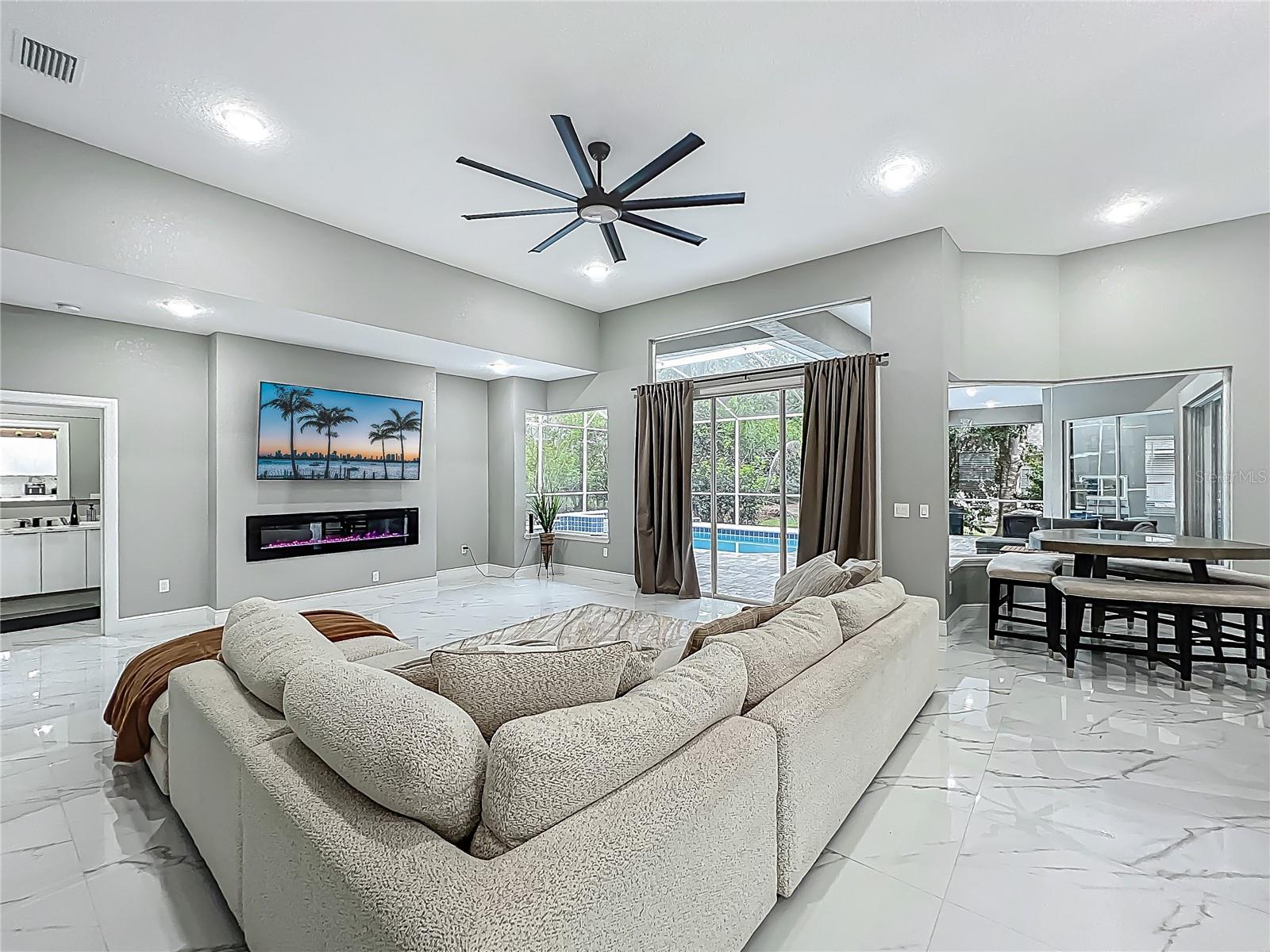 GLEN EAGLE UNIT 1 - Residential
