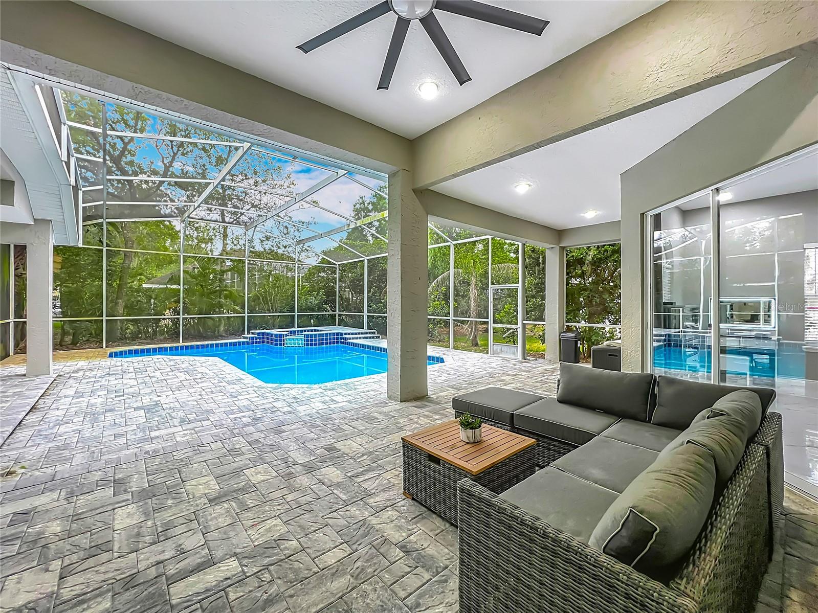 GLEN EAGLE UNIT 1 - Residential