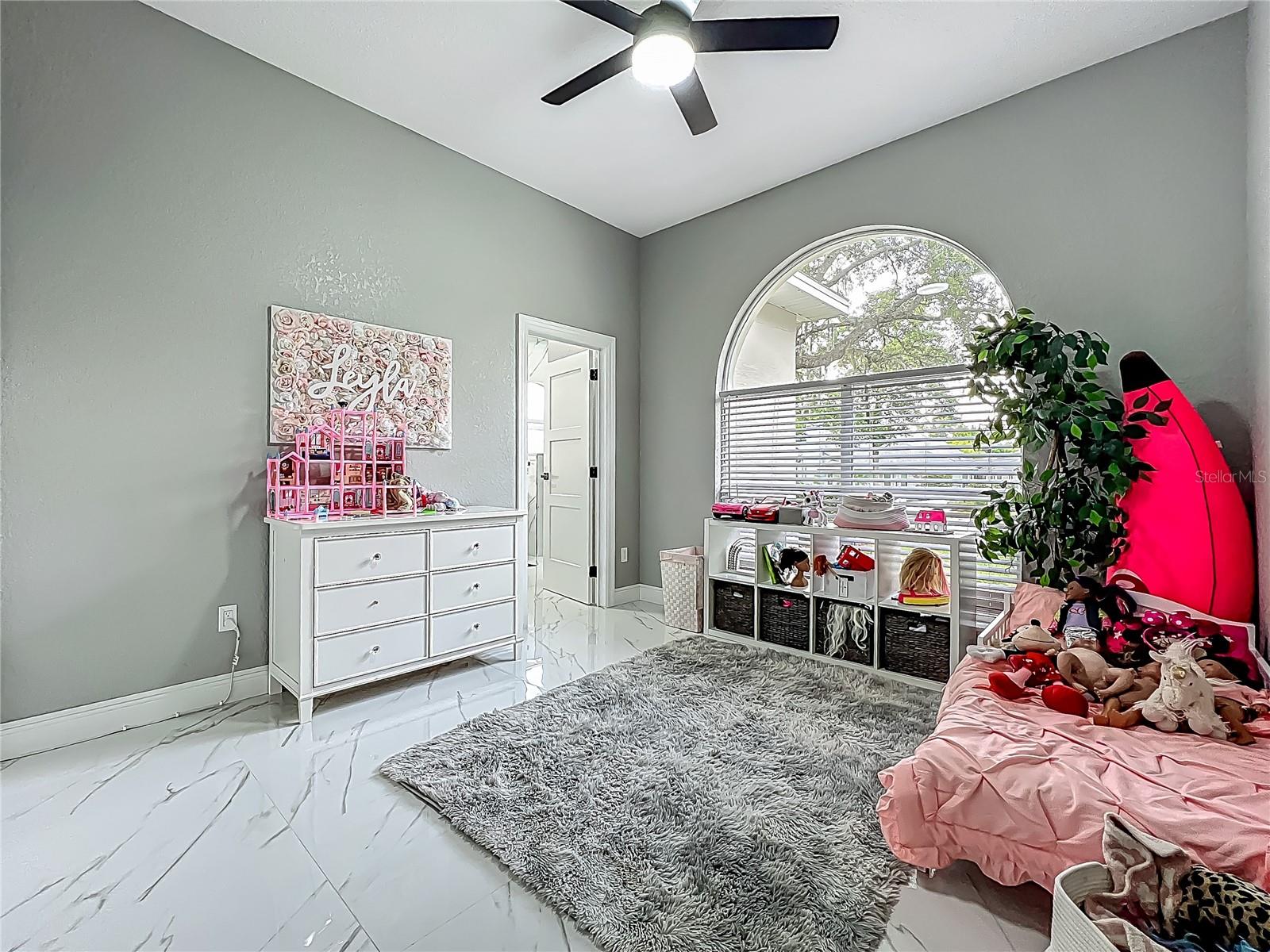 GLEN EAGLE UNIT 1 - Residential