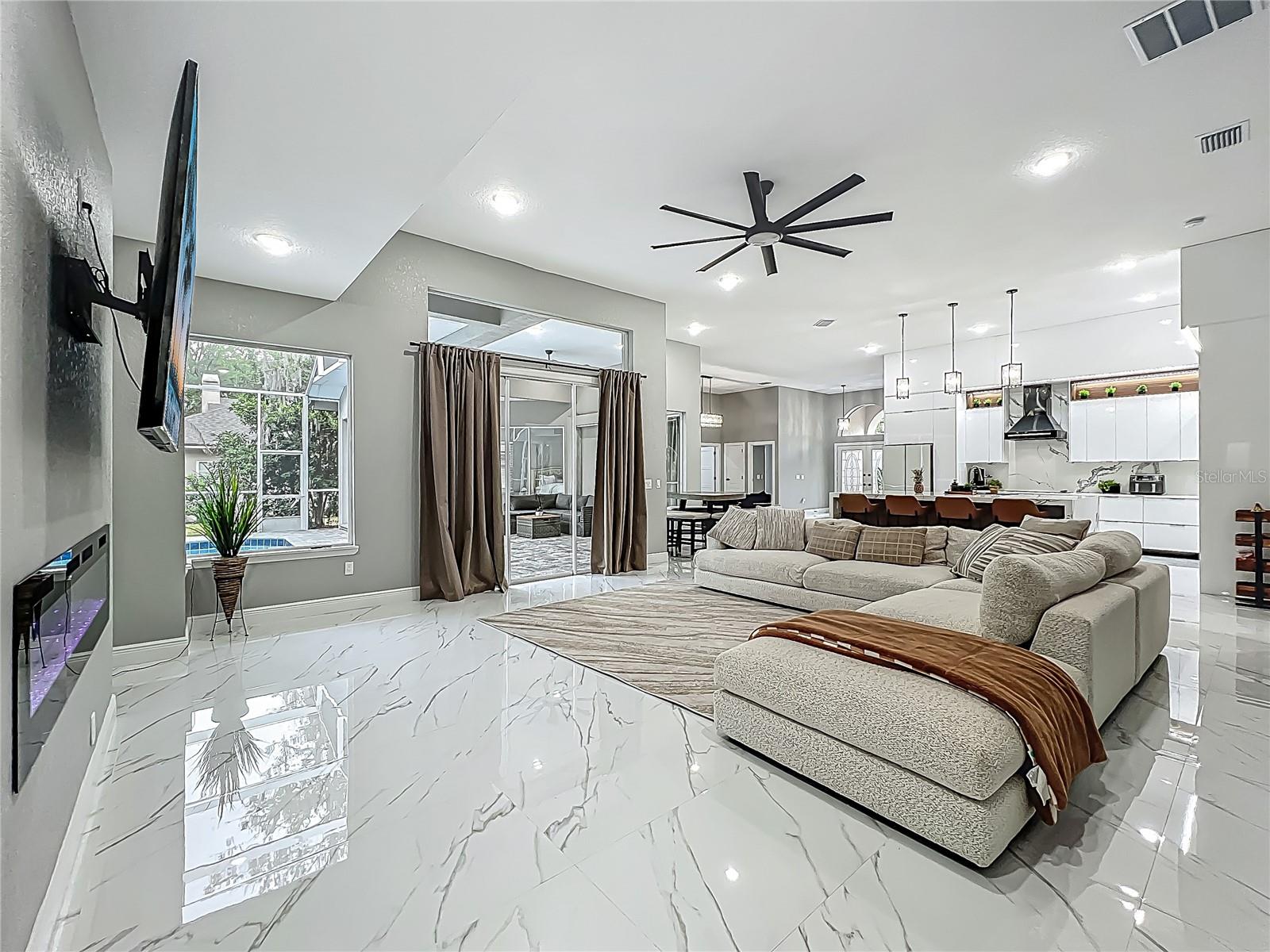GLEN EAGLE UNIT 1 - Residential