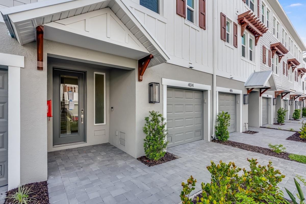 1620 SEA HAVEN DRIVE 404