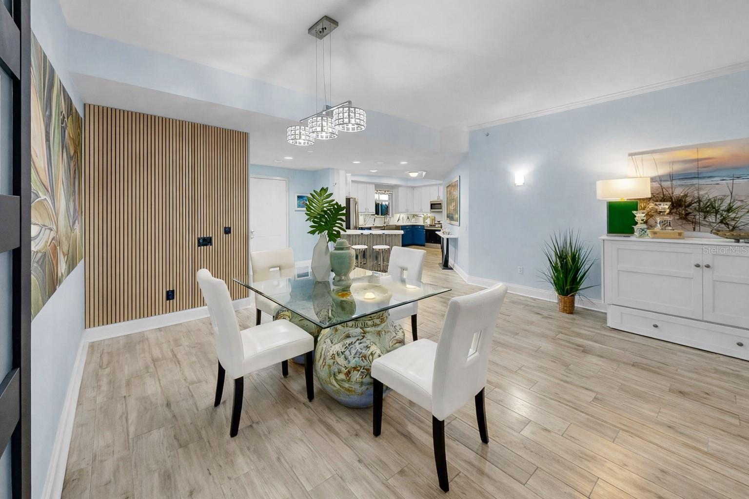 GRANDE VERANDAHS ON THE BAY - Residential