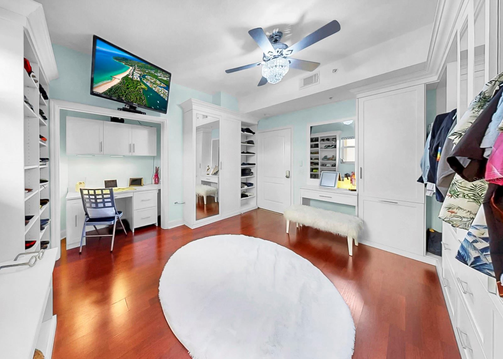 GRANDE VERANDAHS ON THE BAY - Residential